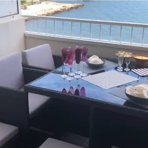 Appartement Les Pieds Dans L Eau, Vue Sur Les îles D’or, Hyères